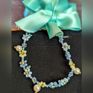 One of a kind handmade blue beads and pearls 7-in bracelet